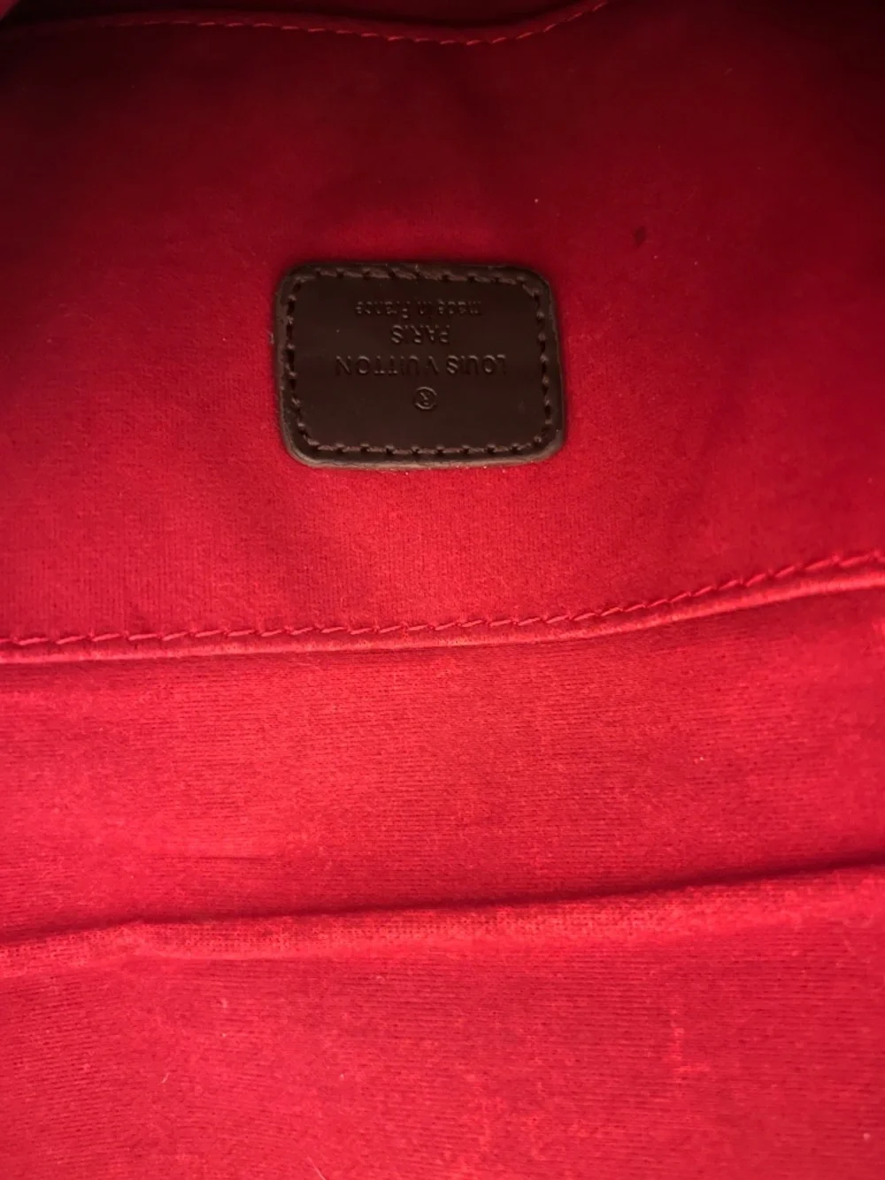 Louis Vuitton Favorite MM in Damier Ébène